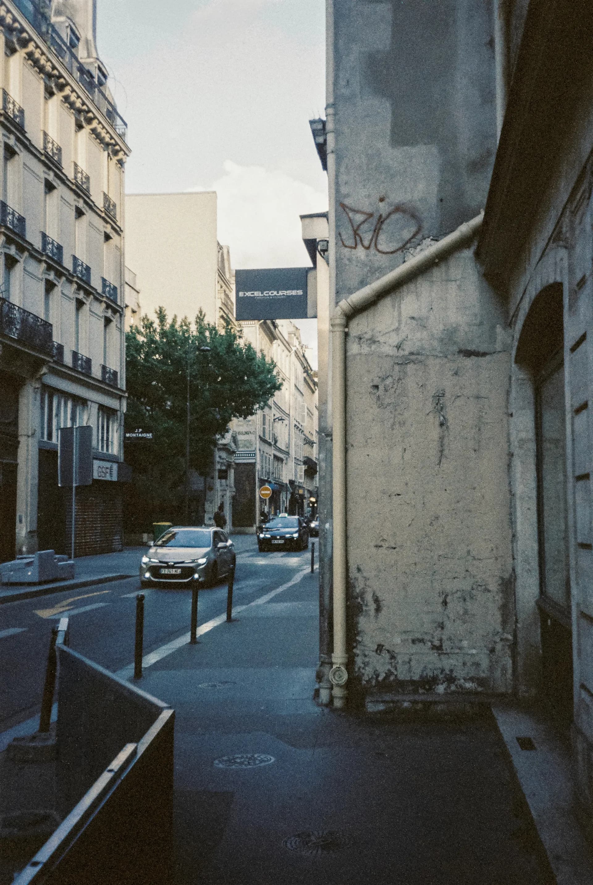 B006461 R1 30 31